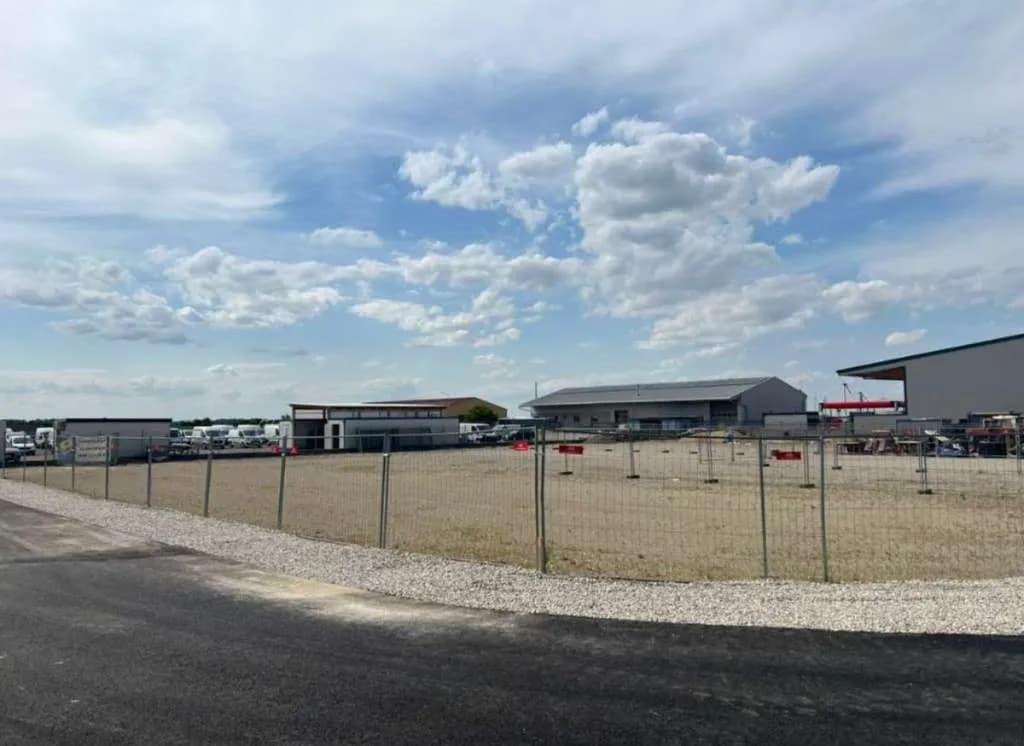 Gewerbeimmobilie mieten in Gänserndorf – 3 000 m², € 1 – Bild 9 von 10