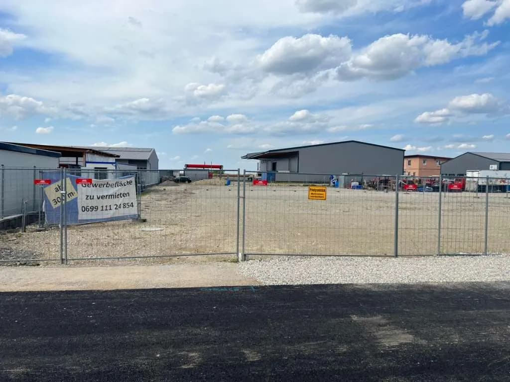 Immobilie mieten in Gänserndorf – 3 000 m², € 1