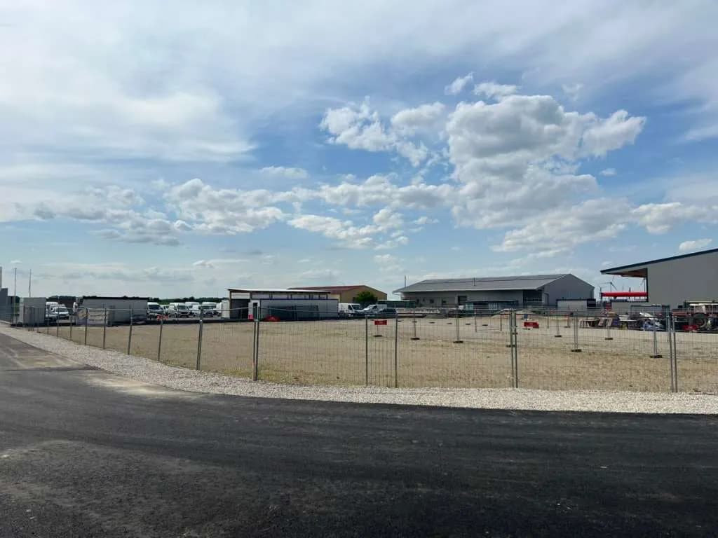 Immobilie mieten in Gänserndorf – 3 000 m², € 1 – Bild 3 von 10