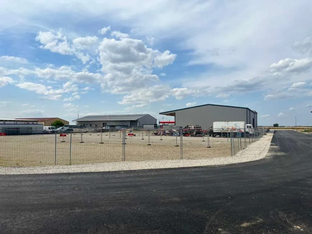 Immobilie mieten in Gänserndorf – 3 000 m², € 1 – Bild 8 von 10