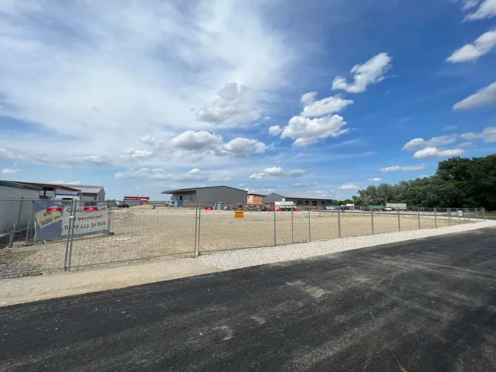 Immobilie mieten in Gänserndorf – 3 000 m², € 1 – Bild 10 von 10