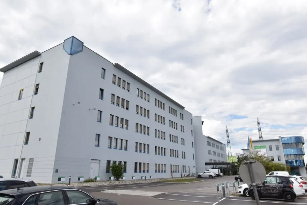3-Zimmer-Gewerbeimmobilie mieten in Mödling – 101 m², € 1.328 – Bild 4 von 10