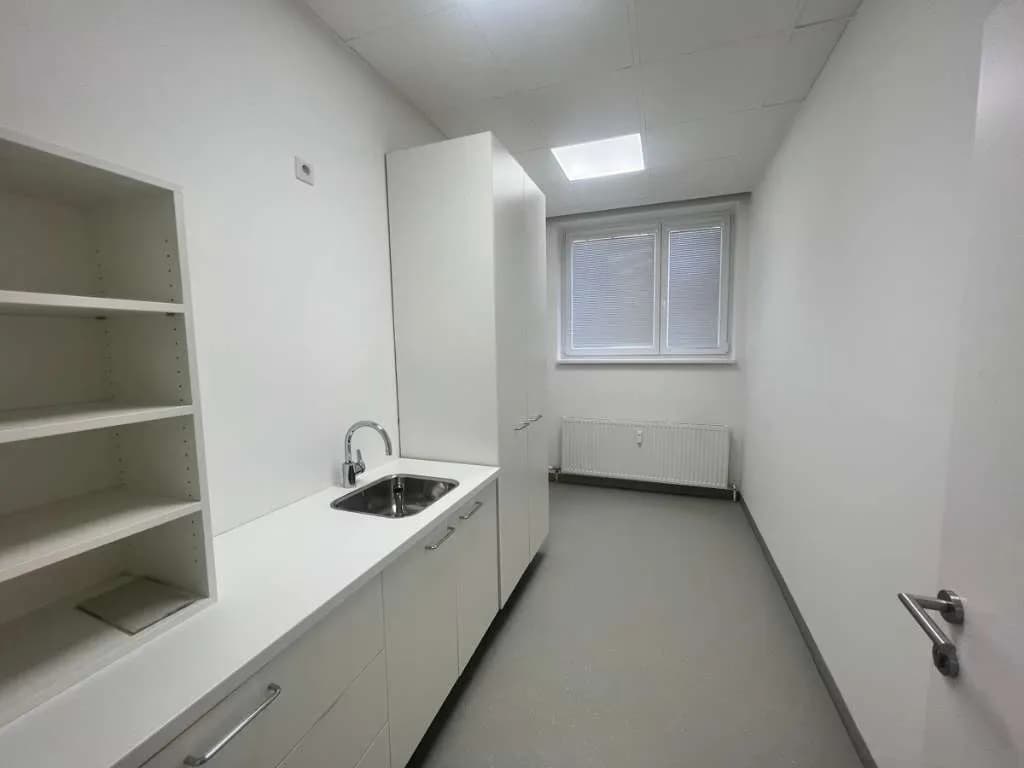 Gewerbeimmobilie mieten in Wien – 230 m², € 3.864 – Bild 6 von 8