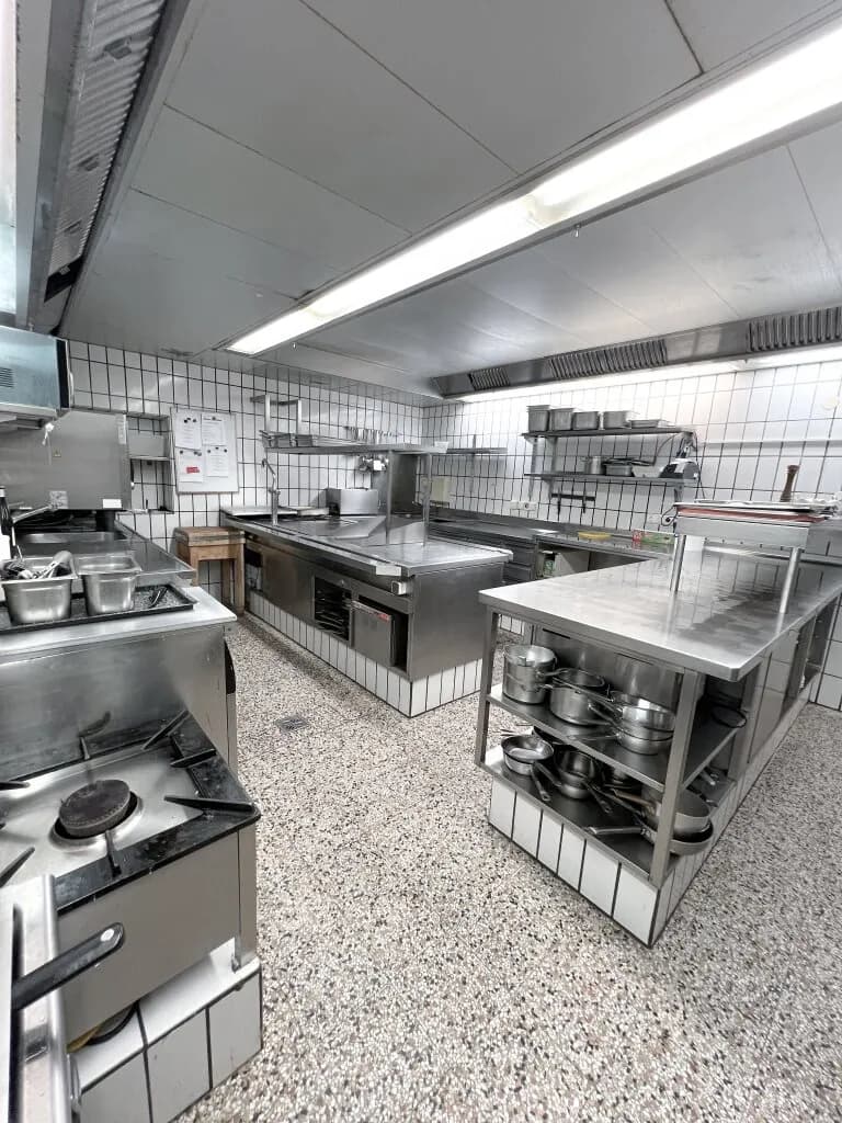 Gewerbeimmobilie kaufen in Mödling – 1 530 m² – Bild 26 von 35