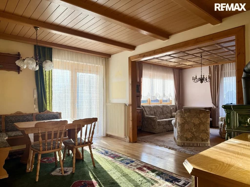 5-Zimmer-Haus kaufen in Neunkirchen – 171,68 m², € 299.000 – Bild 2 von 30