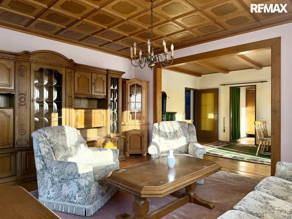 5-Zimmer-Haus kaufen in Neunkirchen – 171,68 m², € 299.000 – Bild 3 von 30