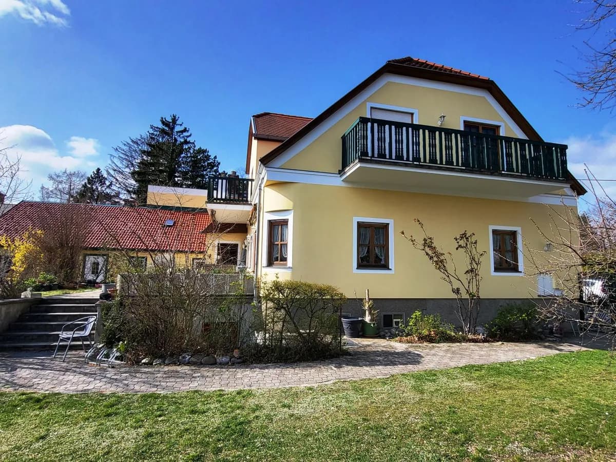 10-Zimmer-Gewerbeimmobilie kaufen in Baden – 308 m², € 1.150.000