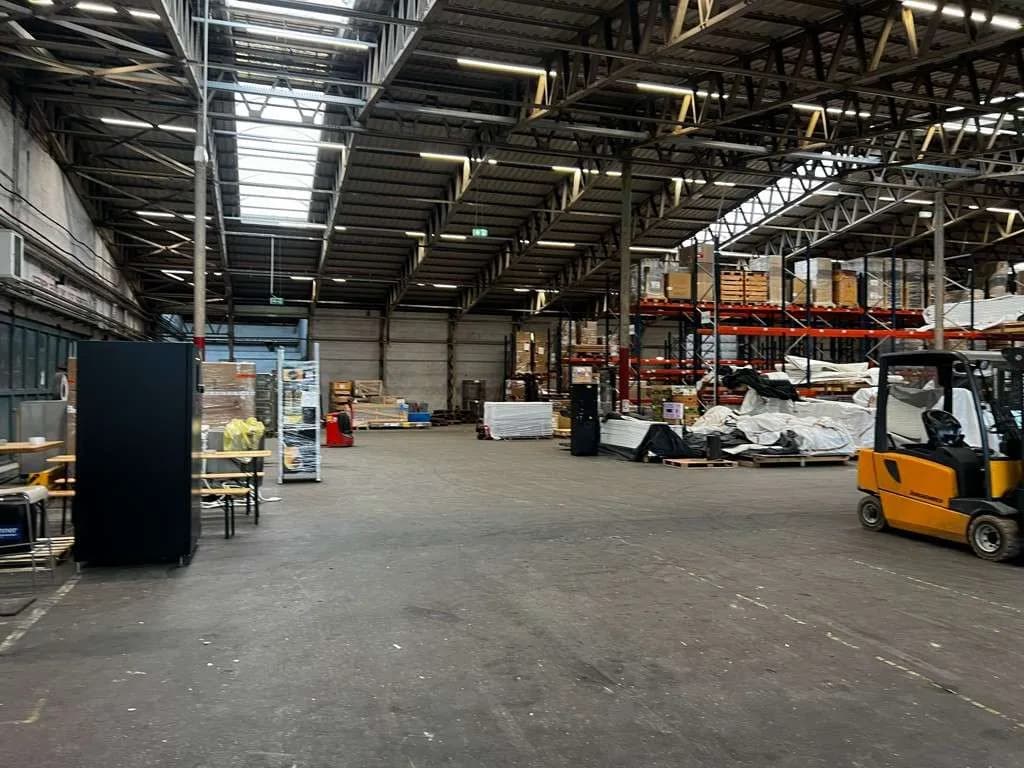 Gewerbeimmobilie mieten in Linz – 1 475 m², € 9.366 – Bild 6 von 11
