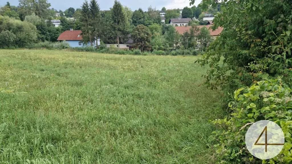 Grundstück kaufen in Wels-Land – 7 338 m²