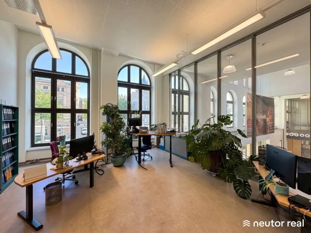 6-Zimmer-Gewerbeimmobilie mieten in Sankt Pölten – 245 m², € 3.730 – Bild 2 von 18