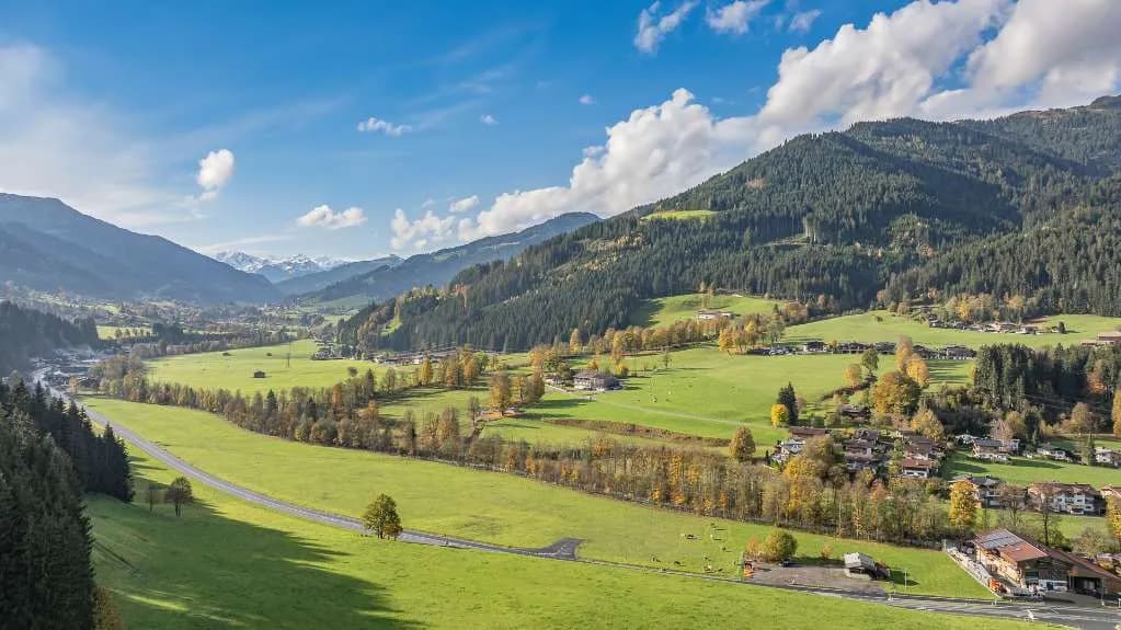 Immobilie kaufen in Kitzbühel – 9 972 m², € 5.160.000
