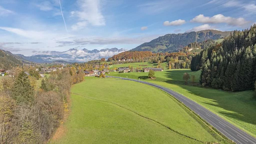 Immobilie kaufen in Kitzbühel – 9 972 m², € 5.160.000 – Bild 4 von 12