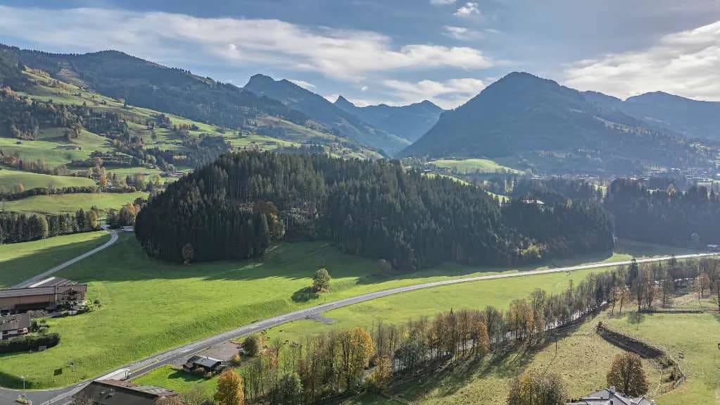 Immobilie kaufen in Kitzbühel – 9 972 m², € 5.160.000 – Bild 7 von 12