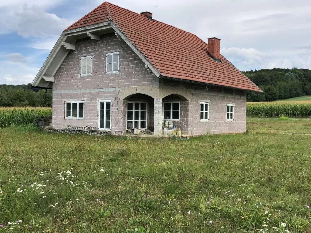 Immobilie kaufen in Südoststeiermark – 200 m², € 209.000 – Bild 1 von 5