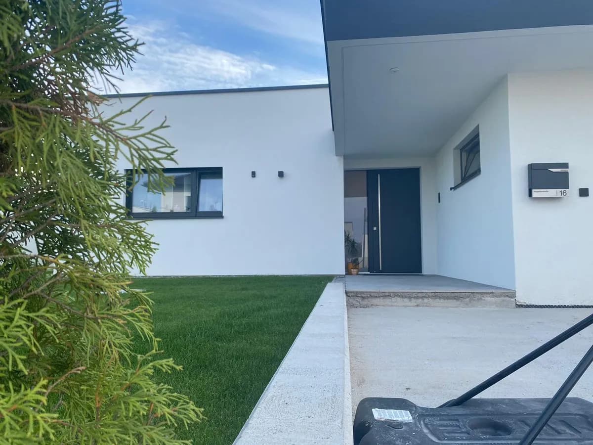 4-Zimmer-Haus kaufen in Amstetten – 170 m², € 889.000