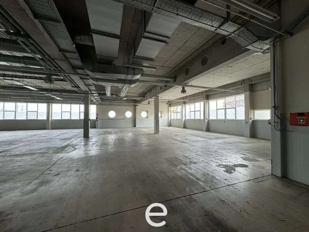 Gewerbeimmobilie mieten in Vöcklabruck – 3 295 m² – Bild 7 von 15