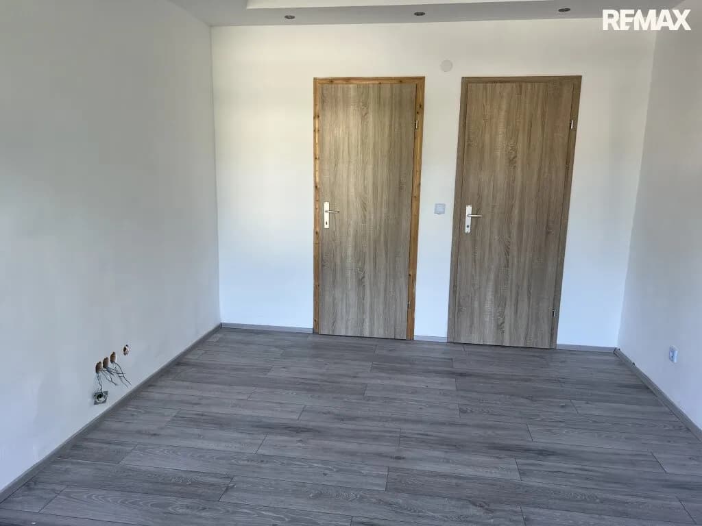 2-Zimmer-Wohnung kaufen in Neunkirchen – 46 m², € 84.000 – Bild 8 von 19