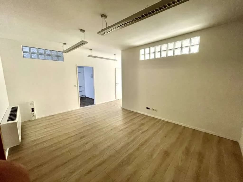 4-Zimmer-Gewerbeimmobilie mieten in Neusiedl am See – 125 m², € 1.850 – Bild 5 von 13