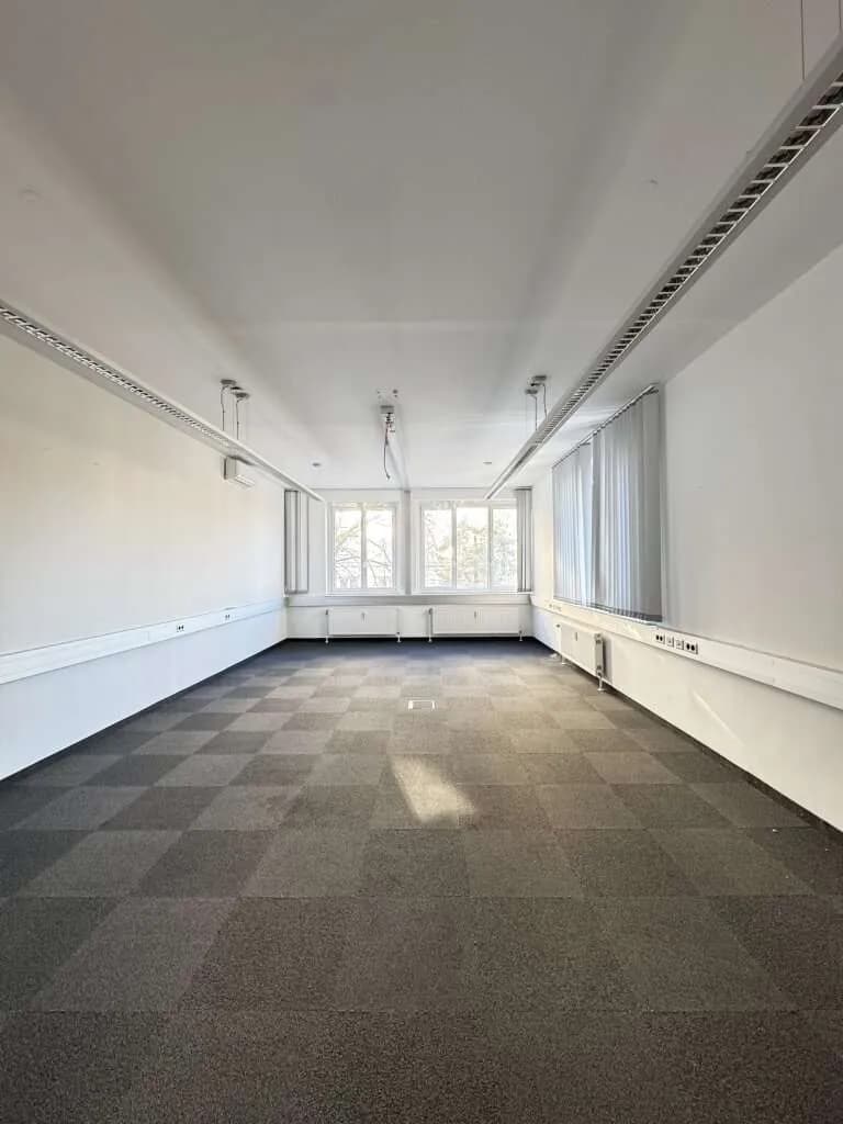 Gewerbeimmobilie mieten in Wien – 2 055 m², € 15.710 – Bild 10 von 33