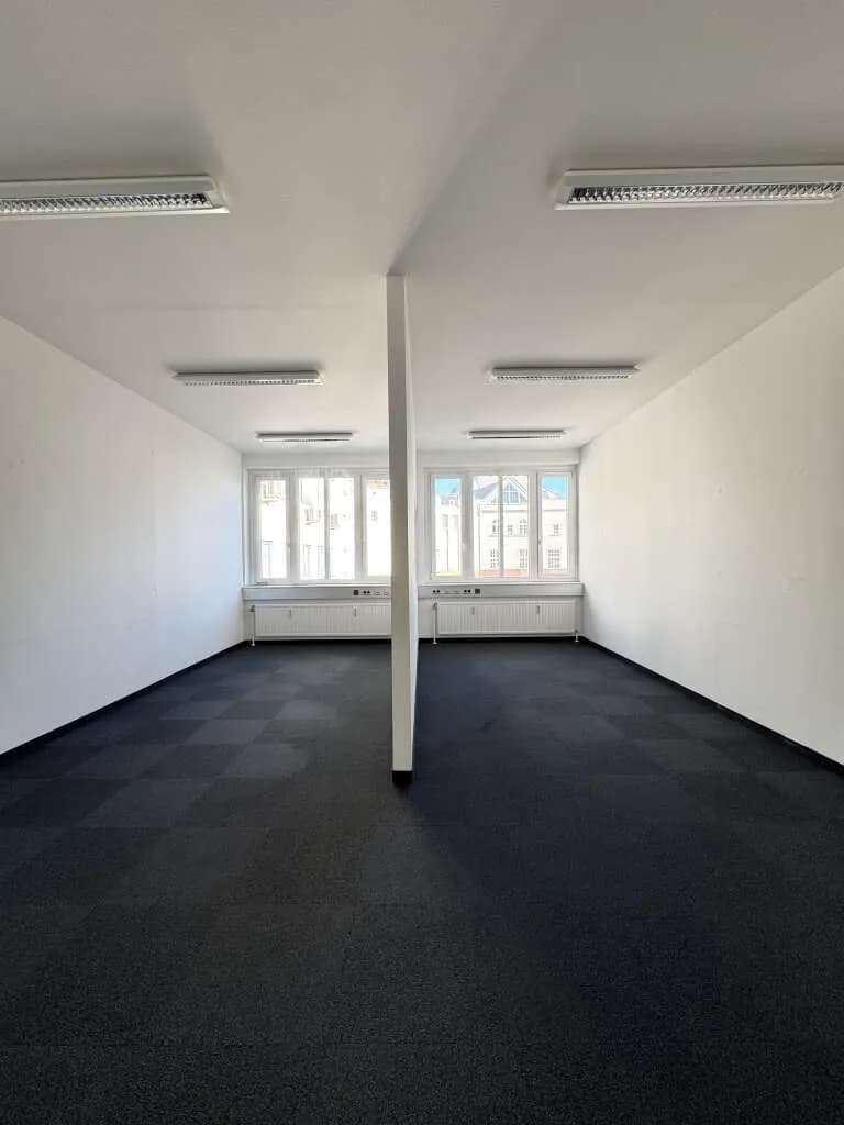 Gewerbeimmobilie mieten in Wien – 2 055 m², € 15.710 – Bild 12 von 33