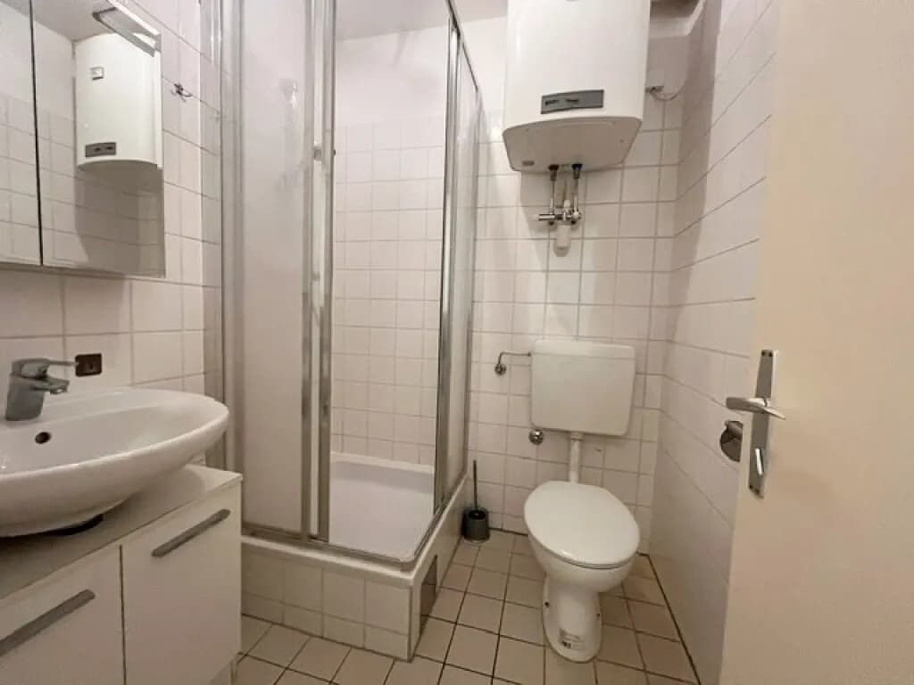 1-Zimmer-Wohnung mieten in Graz – 17 m², € 327 – Bild 3 von 4