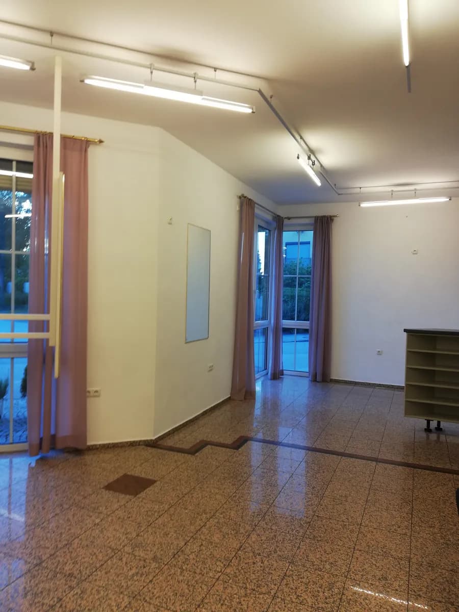 Gewerbeimmobilie mieten in Linz Land – 110 m², € 1.300 – Bild 10 von 23