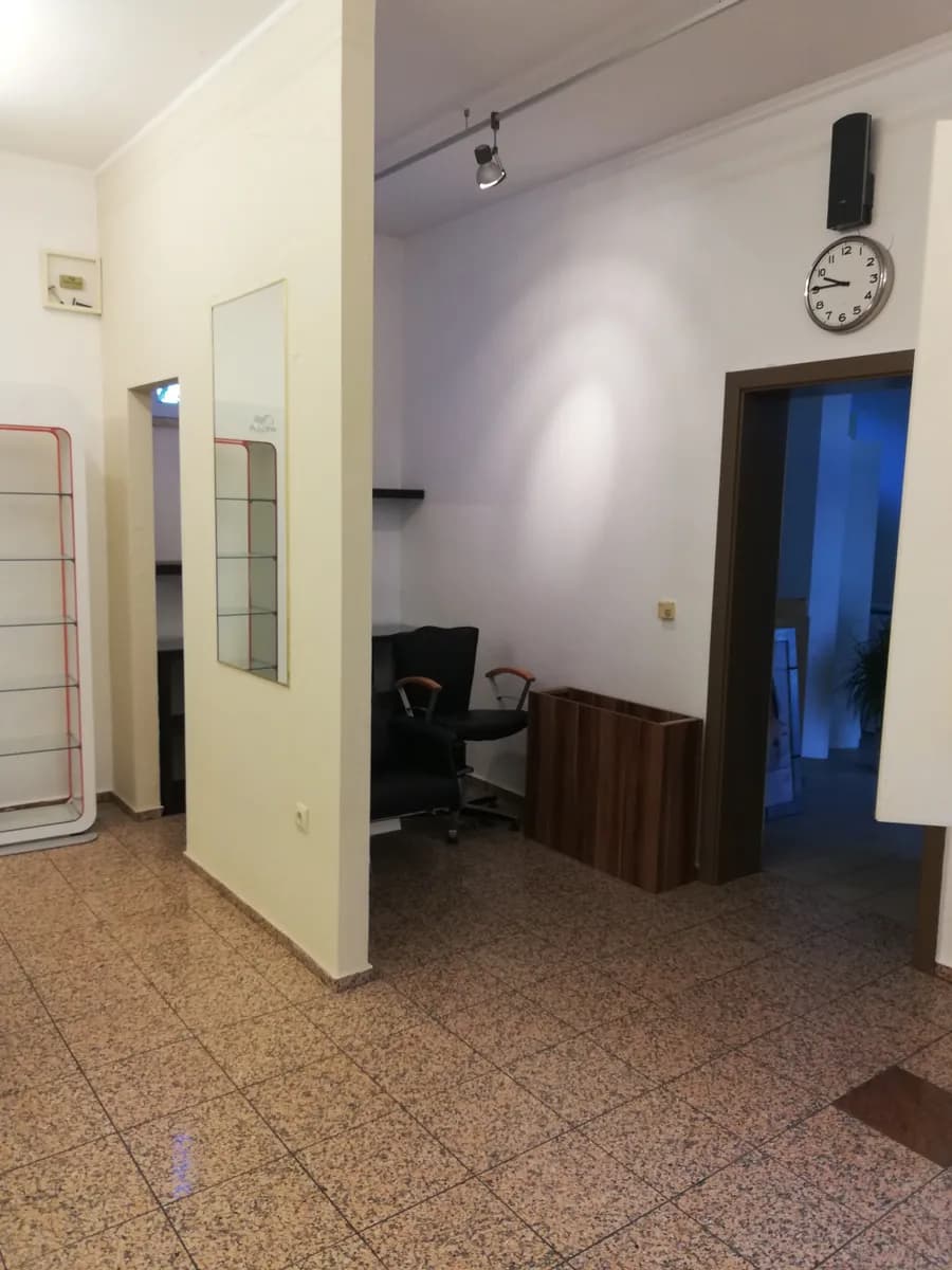 Gewerbeimmobilie mieten in Linz Land – 110 m², € 1.300 – Bild 14 von 23