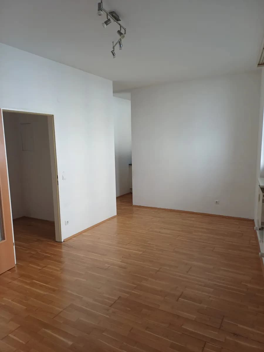 1-Zimmer-Wohnung mieten in Linz – 30 m², € 690 – Bild 6 von 14