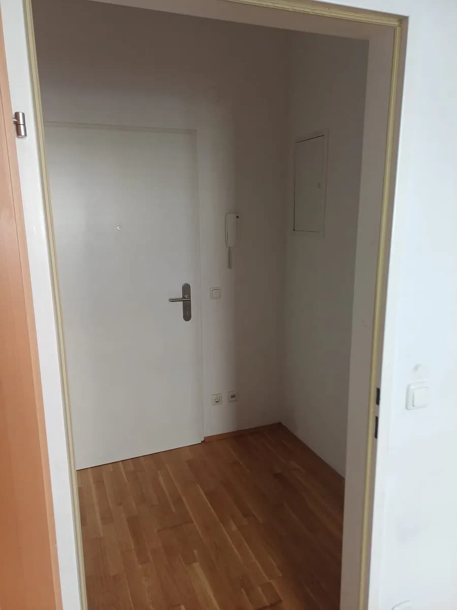 1-Zimmer-Wohnung mieten in Linz – 30 m², € 690 – Bild 7 von 14
