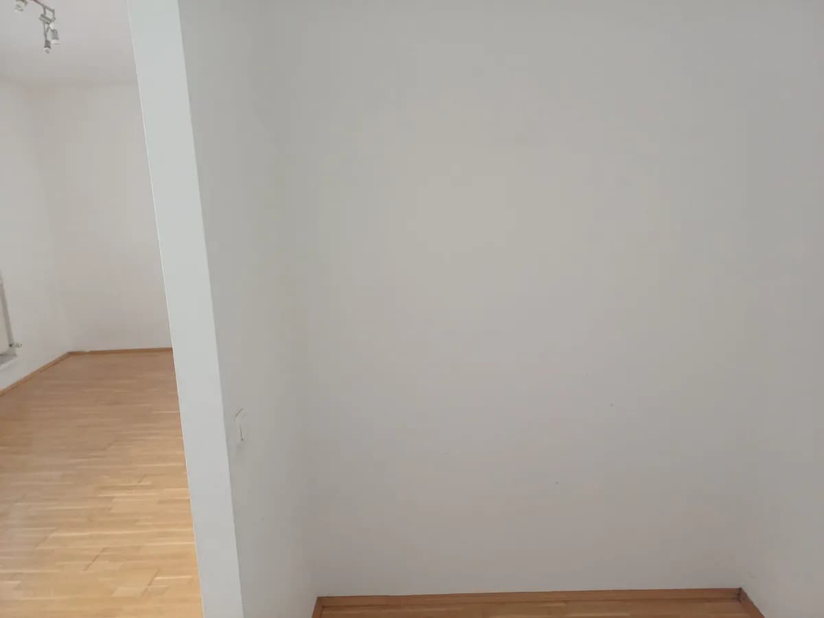 1-Zimmer-Wohnung mieten in Linz – 30 m², € 690 – Bild 8 von 14