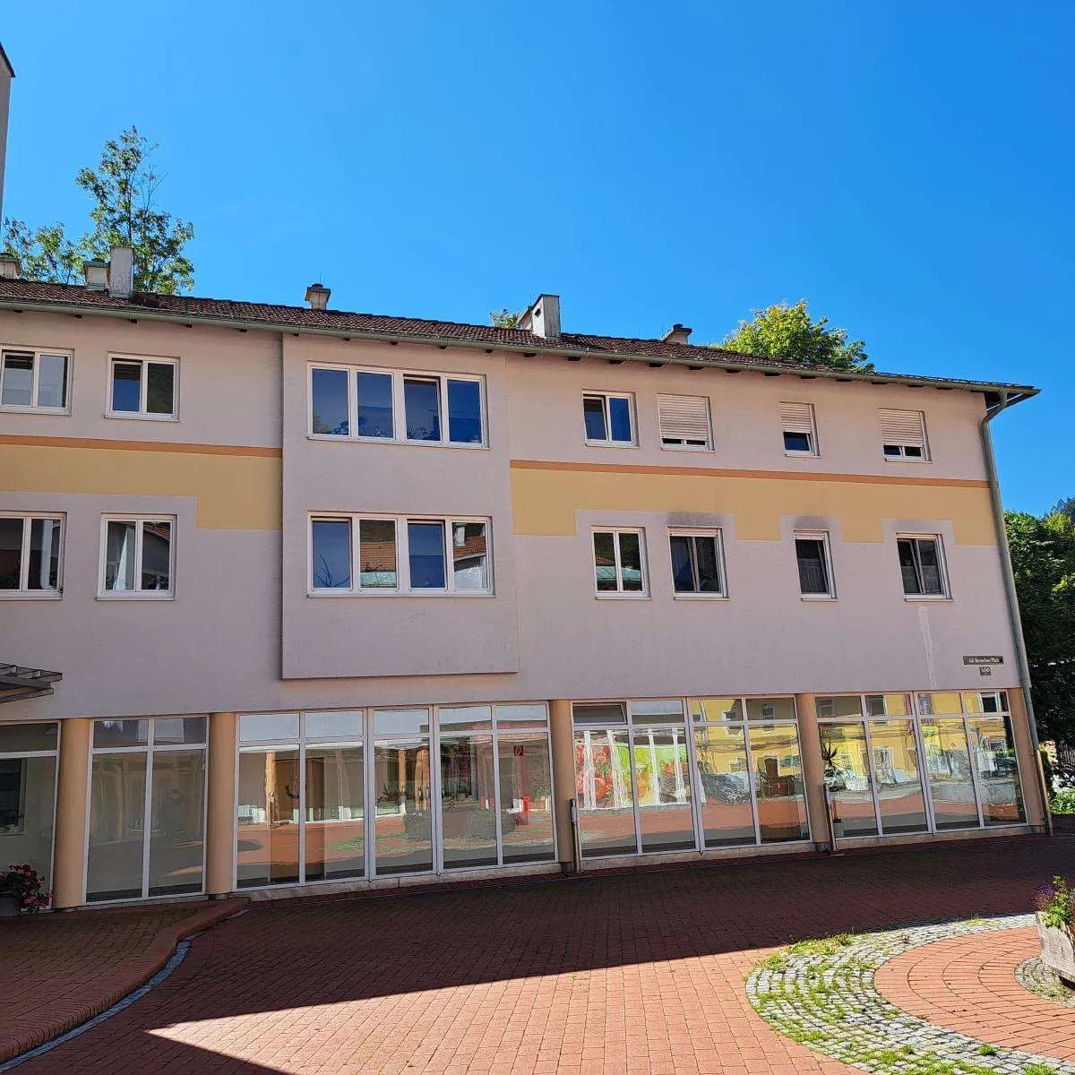 5-Zimmer-Gewerbeimmobilie mieten in Wiener Neustadt Land – 139,33 m², € 2.119 – Bild 4 von 7