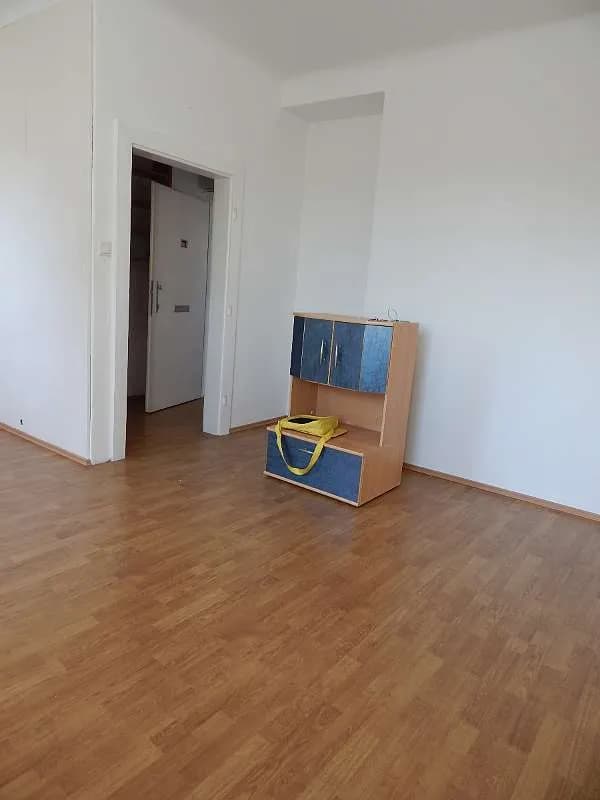 1-Zimmer-Wohnung mieten in Eisenstadt – 30 m², € 460 – Bild 3 von 6