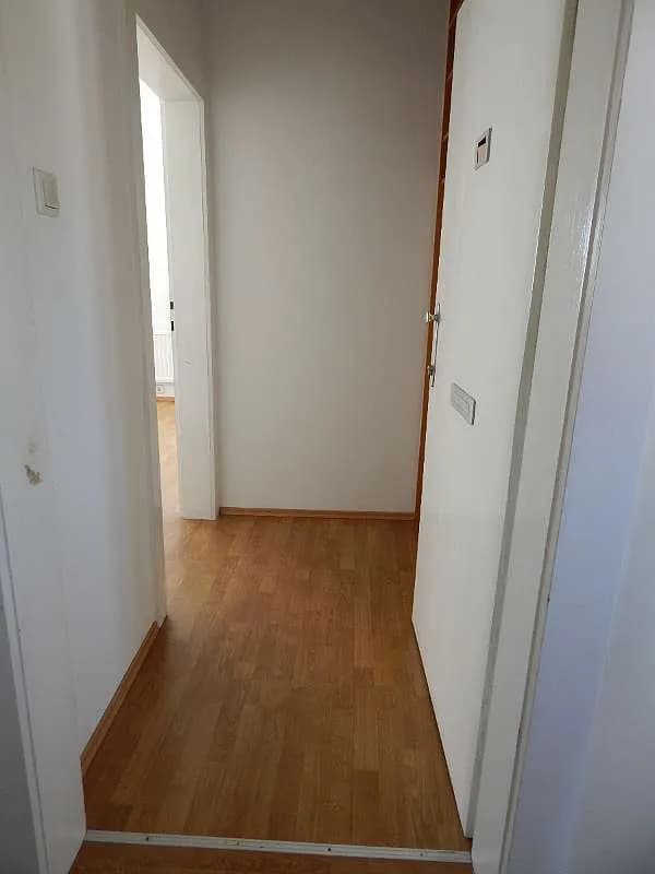 1-Zimmer-Wohnung mieten in Eisenstadt – 30 m², € 460 – Bild 4 von 6