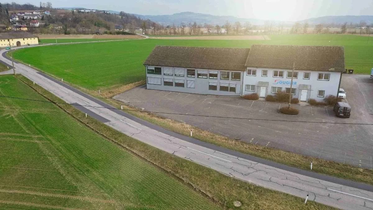 Gewerbeimmobilie mieten in Urfahr-Umgebung – 1 255 m², € 5 – Bild 2 von 17