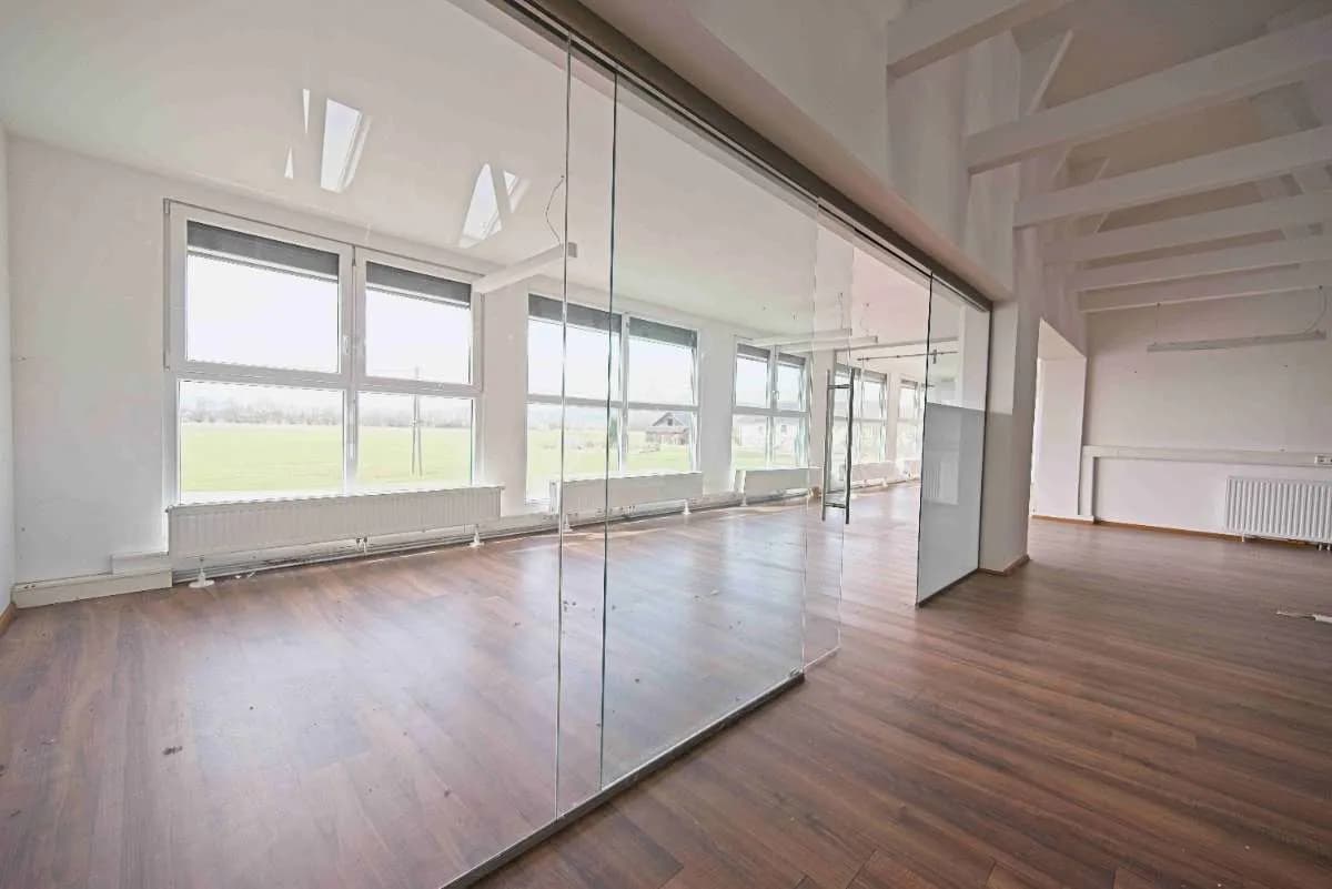 Gewerbeimmobilie mieten in Urfahr-Umgebung – 1 255 m², € 5 – Bild 6 von 17
