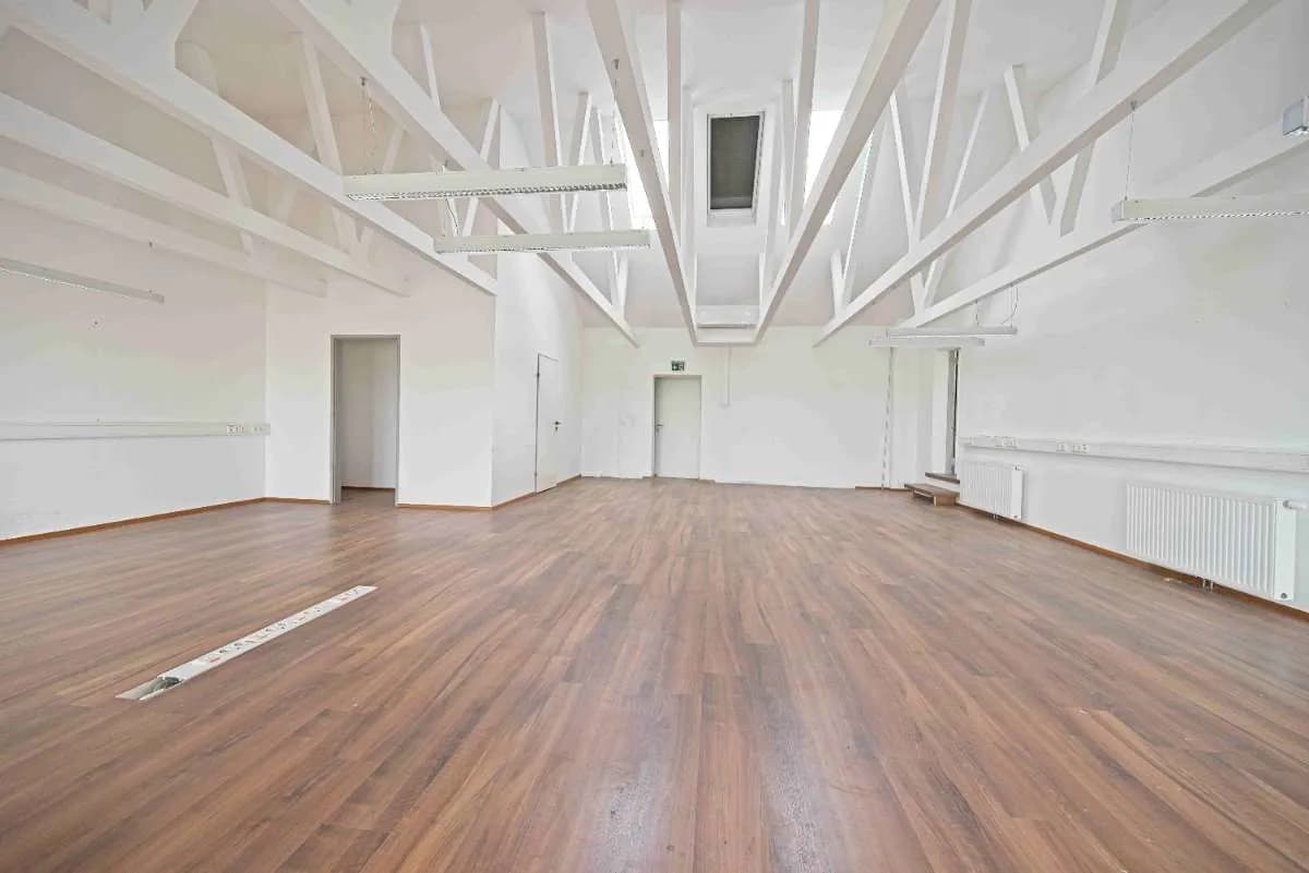 Gewerbeimmobilie mieten in Urfahr-Umgebung – 1 255 m², € 5 – Bild 10 von 17