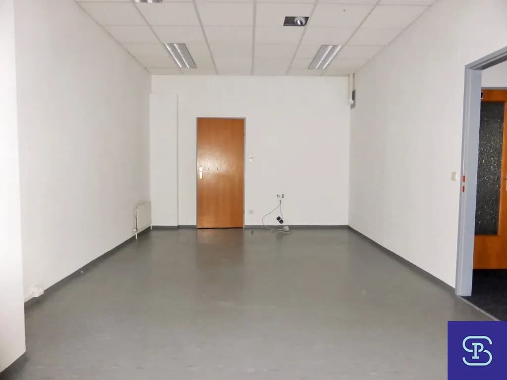 5-Zimmer-Gewerbeimmobilie mieten in Wien – 242 m², € 1.516 – Bild 7 von 8