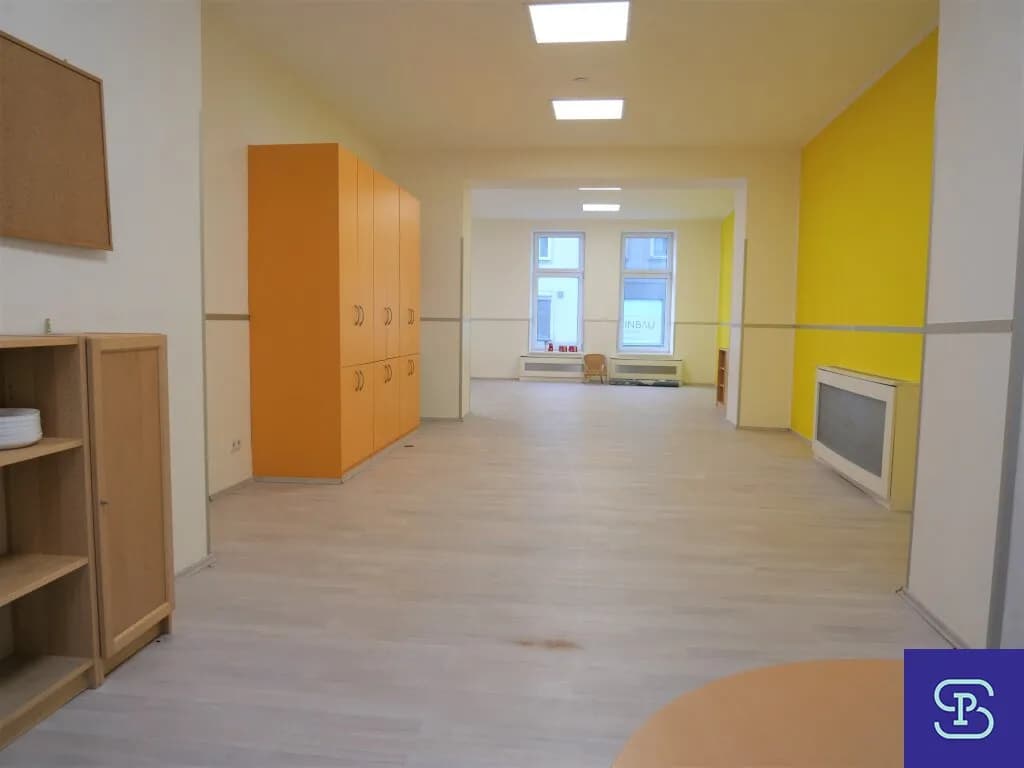 3-Zimmer-Gewerbeimmobilie mieten in Wien – 235 m², € 3.138 – Bild 5 von 18