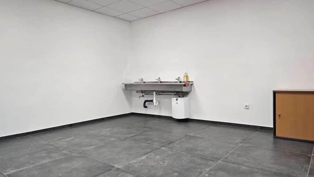 Gewerbeimmobilie mieten in Graz-Umgebung – 545 m², € 4.248 – Bild 8 von 15