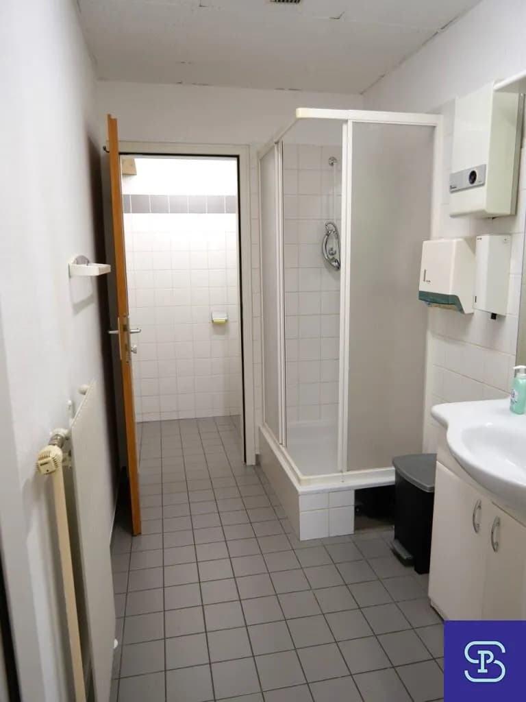 2-Zimmer-Gewerbeimmobilie mieten in Wien – 117 m², € 941 – Bild 12 von 14