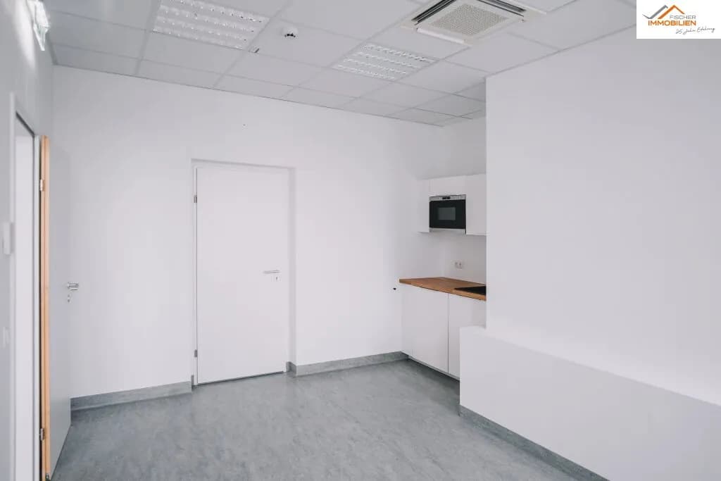 4-Zimmer-Gewerbeimmobilie mieten in Neunkirchen – 65 m², € 1.025 – Bild 4 von 21