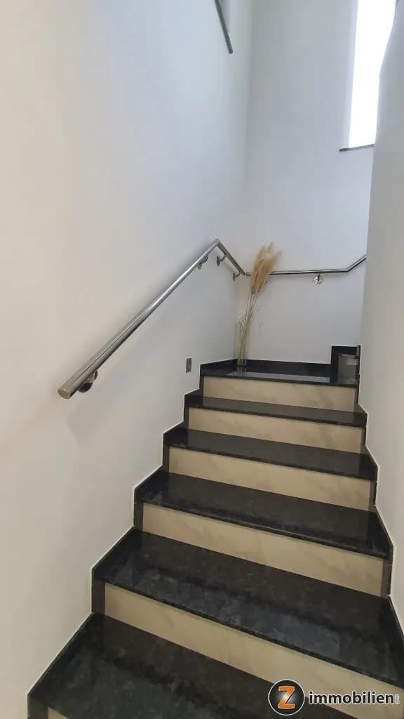 7-Zimmer-Gewerbeimmobilie kaufen in Wiener Neustadt Land – 244,33 m² – Bild 11 von 27