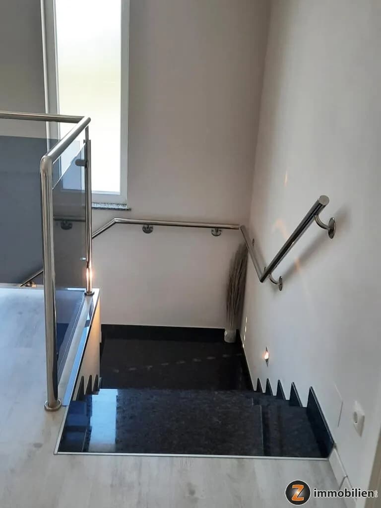 7-Zimmer-Gewerbeimmobilie kaufen in Wiener Neustadt Land – 244,33 m² – Bild 13 von 27