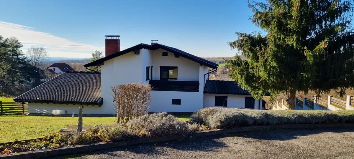 7-Zimmer-Haus mieten in Korneuburg – 320 m², € 2.900 – Bild 2 von 34