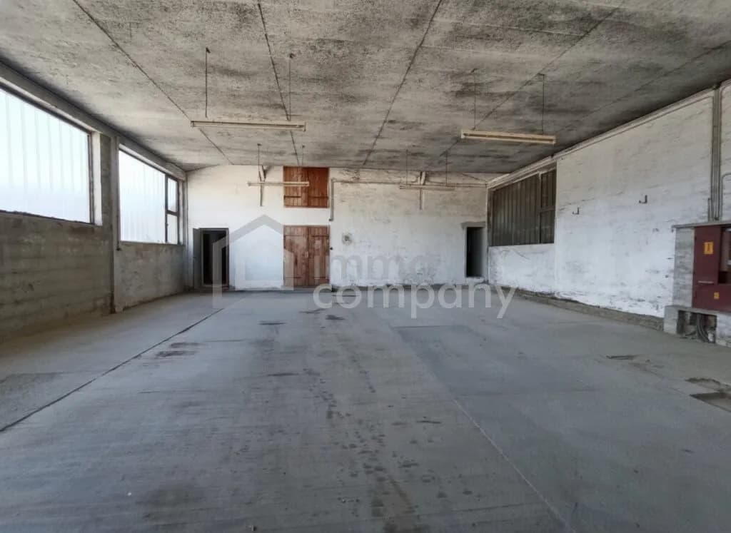 8-Zimmer-Immobilie kaufen in Wiener Neustadt Land – 550 m², € 497.000 – Bild 5 von 9