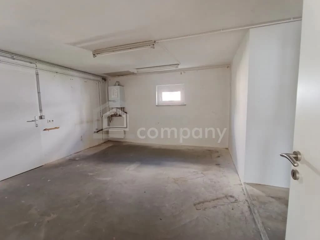 8-Zimmer-Immobilie kaufen in Wiener Neustadt Land – 550 m², € 497.000 – Bild 6 von 9