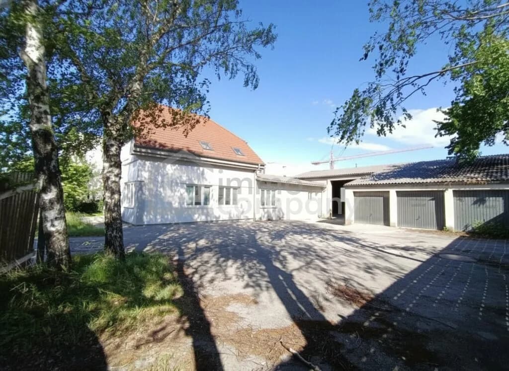 8-Zimmer-Immobilie kaufen in Wiener Neustadt Land – 550 m², € 497.000 – Bild 7 von 9