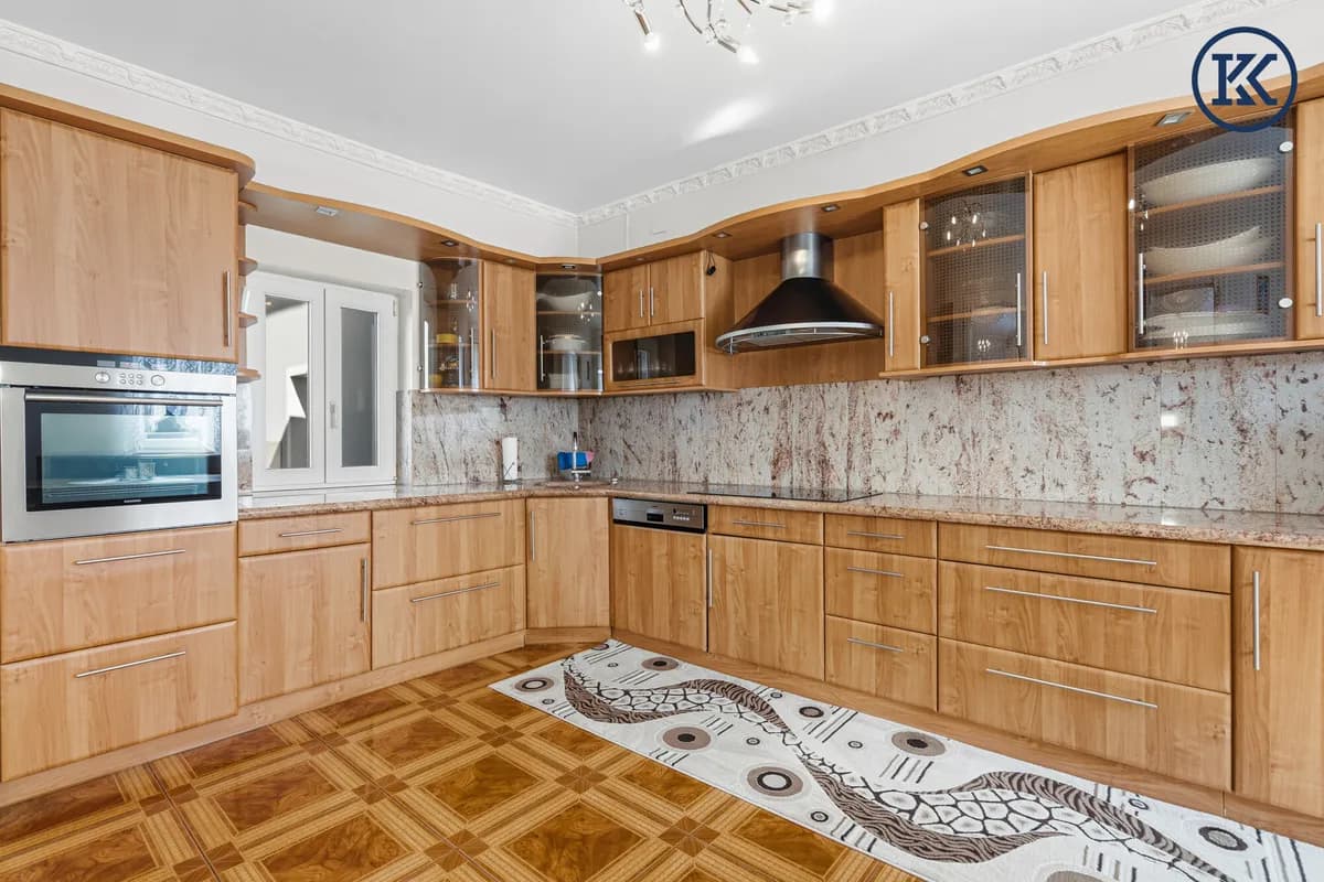 8-Zimmer-Gewerbeimmobilie kaufen in Hollabrunn – 307,35 m² – Bild 8 von 48