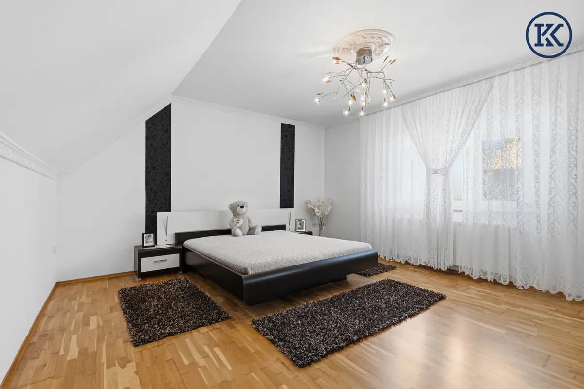 8-Zimmer-Gewerbeimmobilie kaufen in Hollabrunn – 307,35 m² – Bild 24 von 48