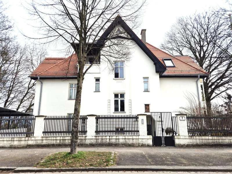 4-Zimmer-Wohnung mieten in Linz – 160,1 m², € 3.124 – Bild 26 von 27